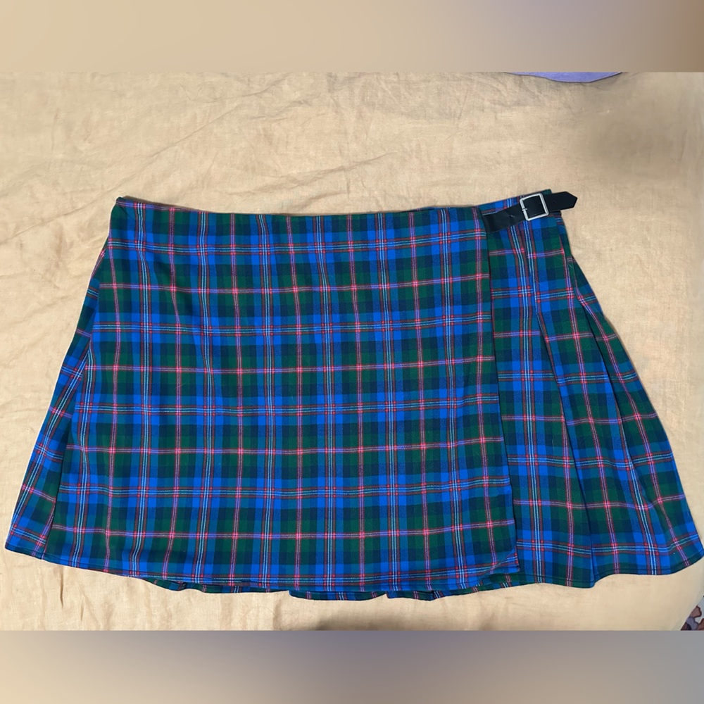 Old Navy High-Waisted Pleated Buckled Wrap-Front Mini Skirt